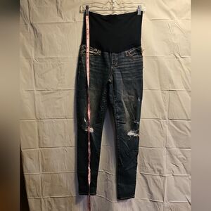 NWOT Gap Maternity Distressed Jeans.  Favorite Jeggings.  Size 28/6L.